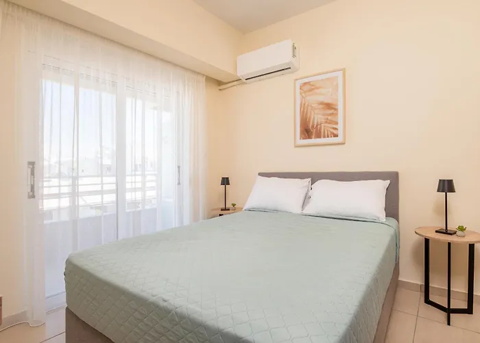 Comfort Stay - 3 Min Walk To Beach & Town - III Kos