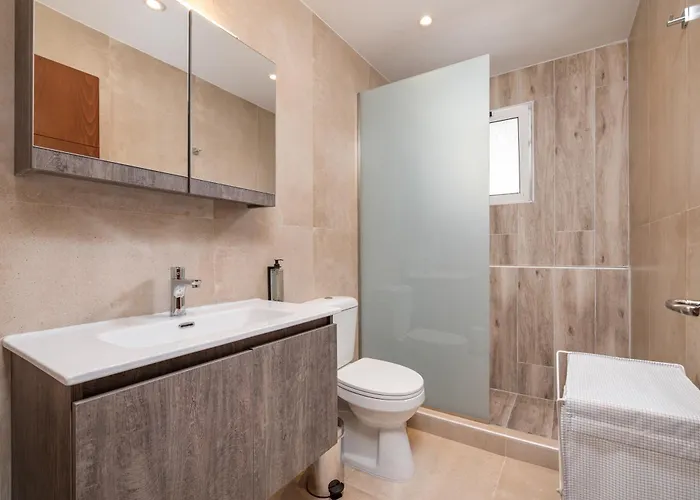 Comfort Stay - 3 Min Walk To Beach & Town - III *